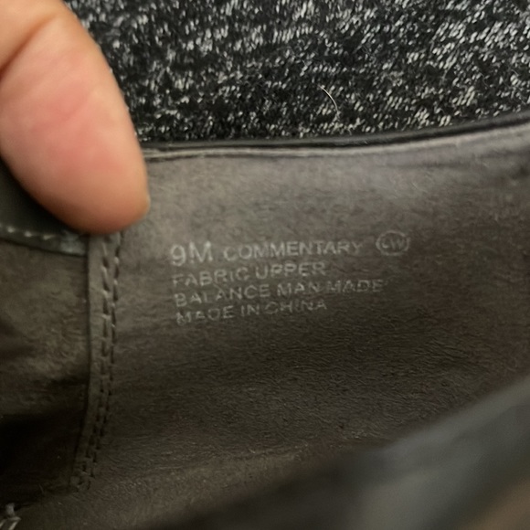 AEROSOLES Faux Leather & Suede Zippered Back Booties - 9 (US) black - Picture 8 of 8